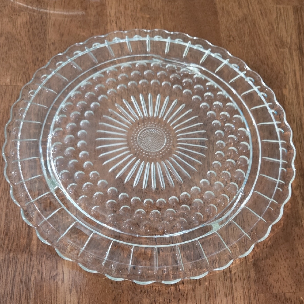 Vintage Federal Glass 3-footed cake serving plate.